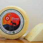 Queso semicurado de cabra en aceite de oliva El Palancar